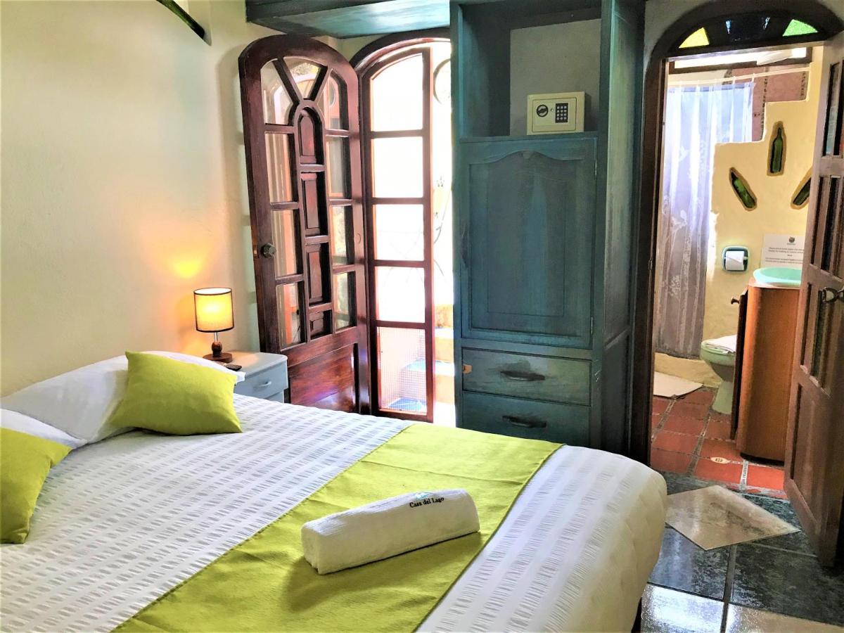 Casa Del Lago Lodging House Puerto Ayora  Extérieur photo