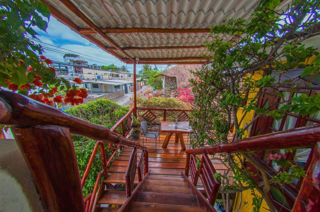 Casa Del Lago Lodging House Puerto Ayora  Extérieur photo